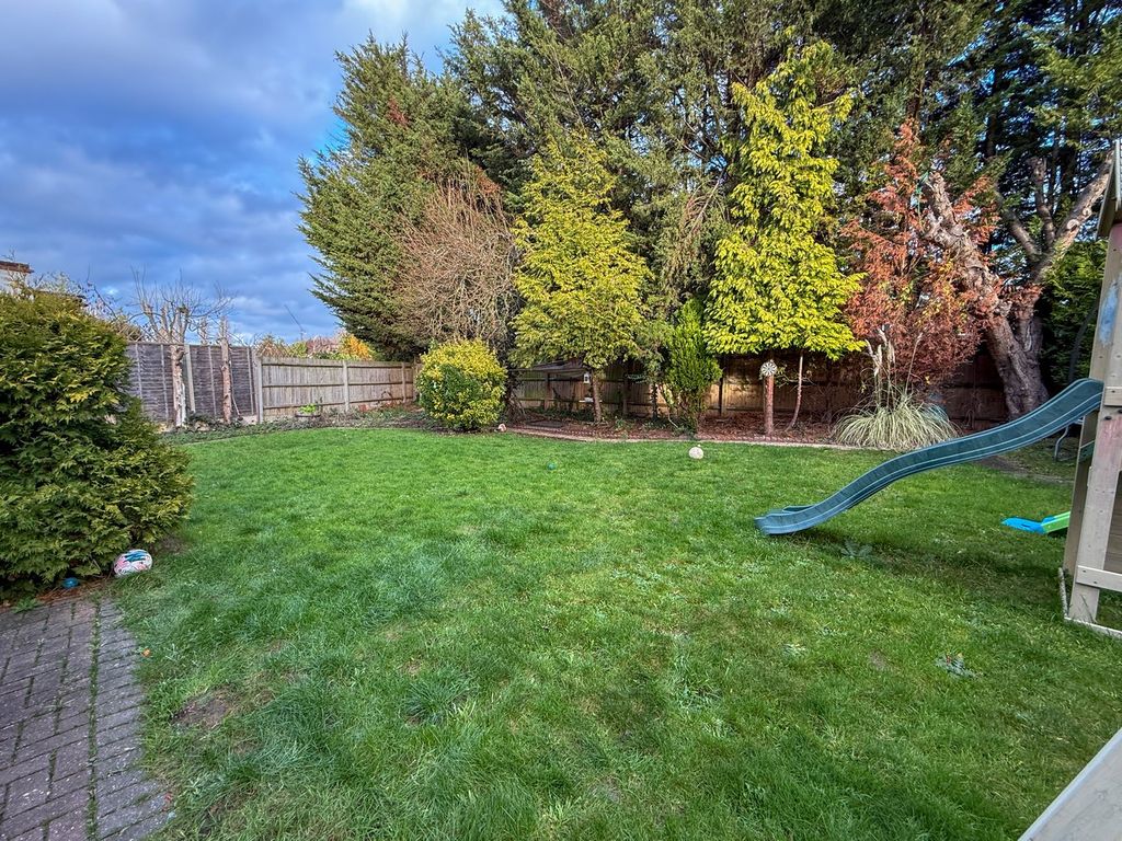 Property photo 3 of 20