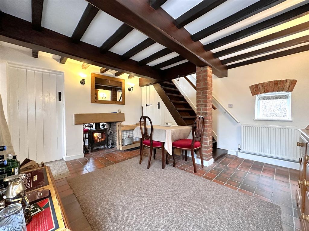 Property photo 2 of 14 Dining Room 380