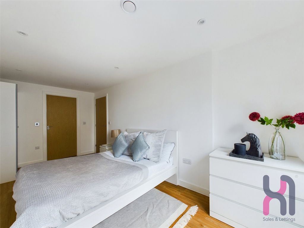 Property photo 3 of 8 Picture No. 23