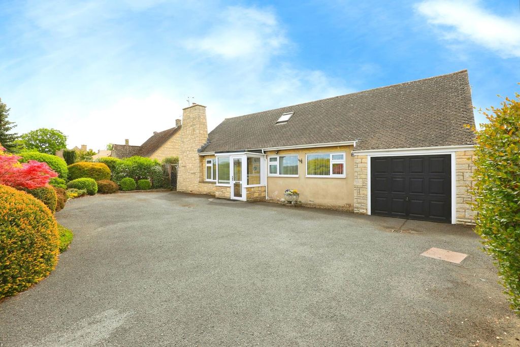Property photo 1 of 19 Pbox-Img.Jpg