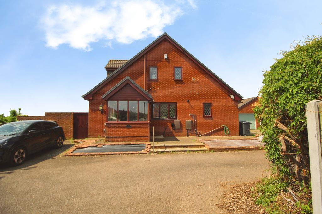 Property photo 1 of 20
