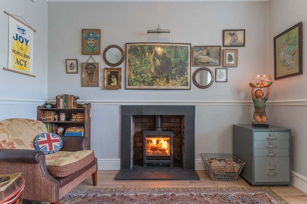 Property photo 1 of 30