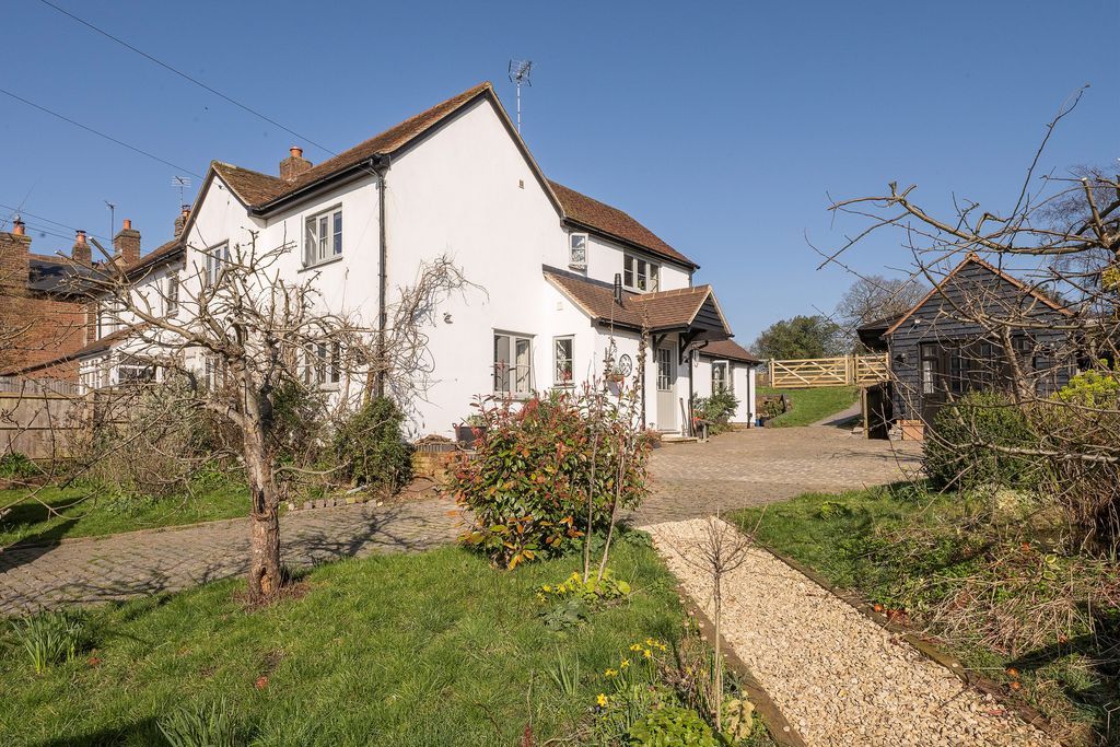 Property photo 1 of 30 Photo 35