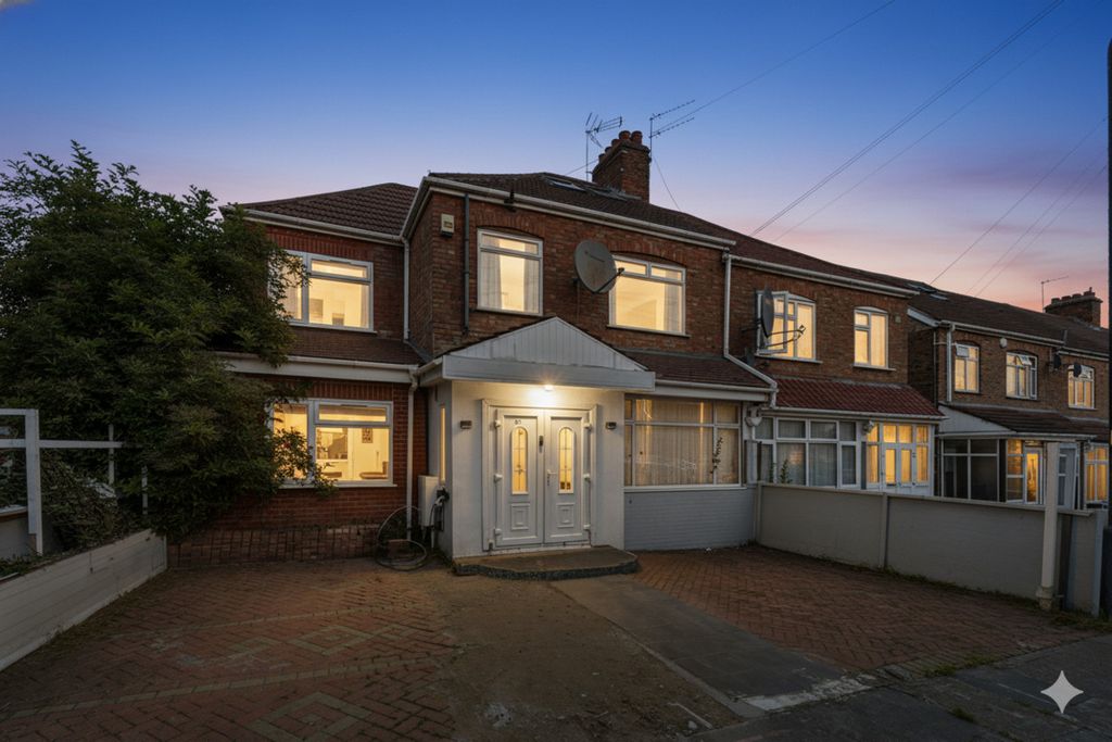 Property photo 2 of 15