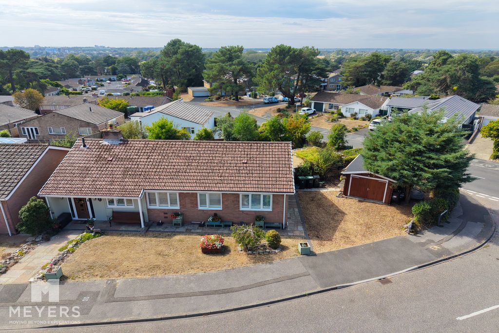Property photo 1 of 43
