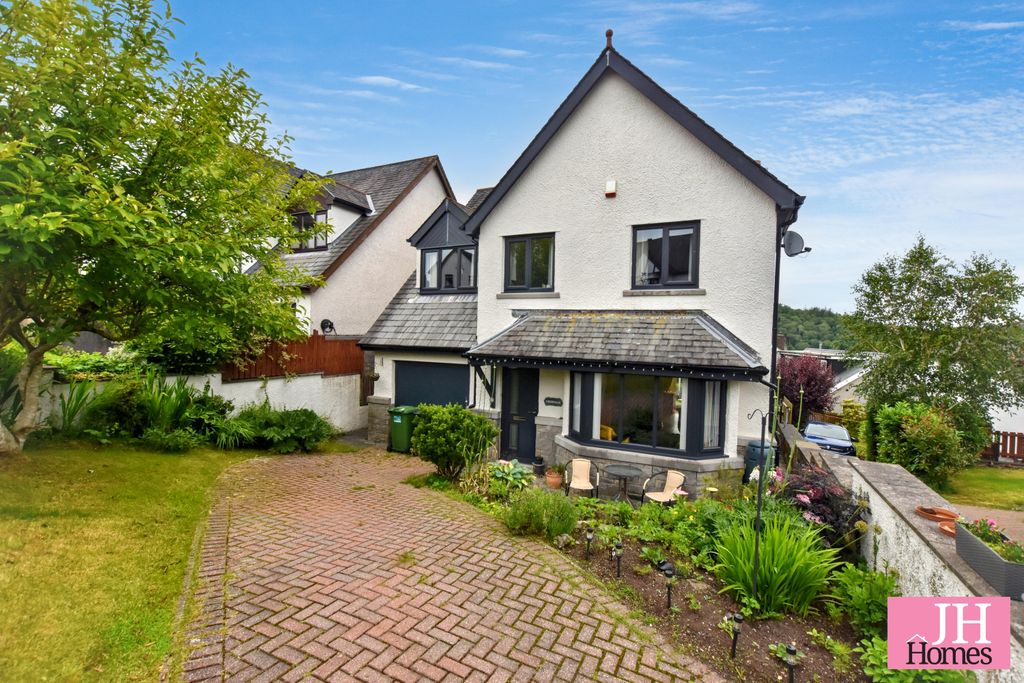 Property photo 1 of 25