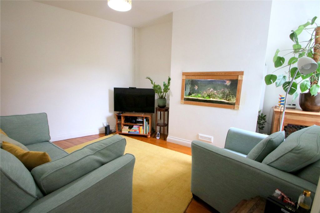 Property photo 3 of 19 Picture No. 02