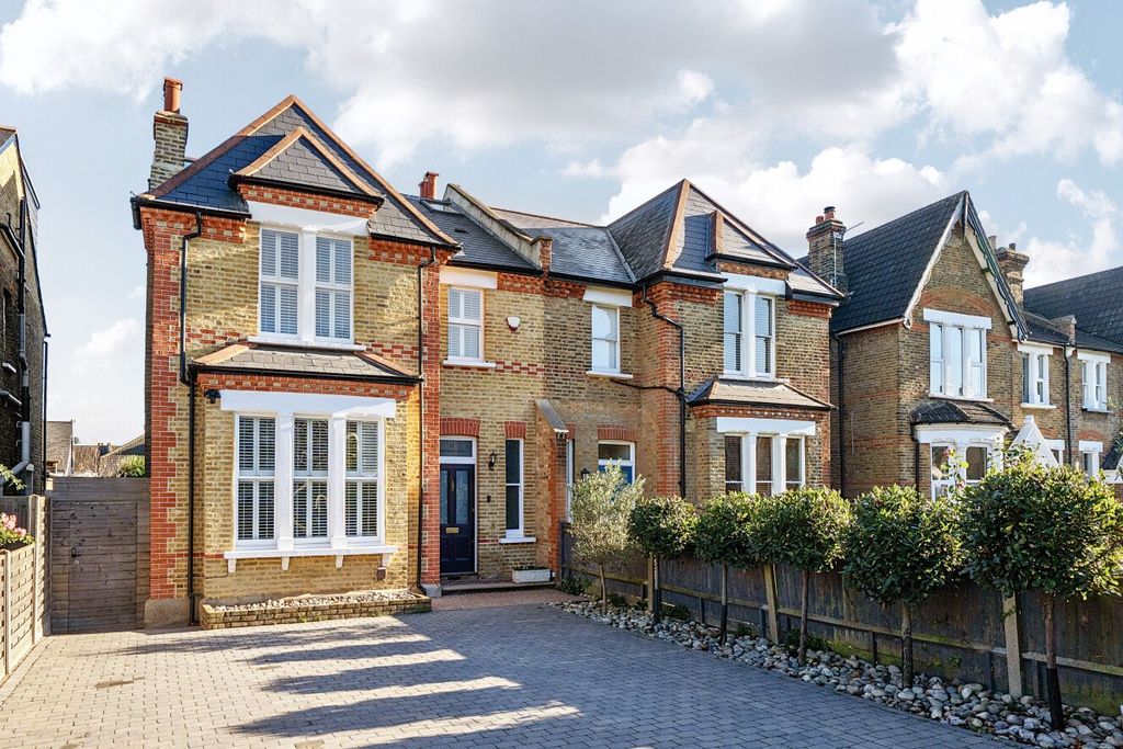 Property photo 1 of 30 Picture No. 02