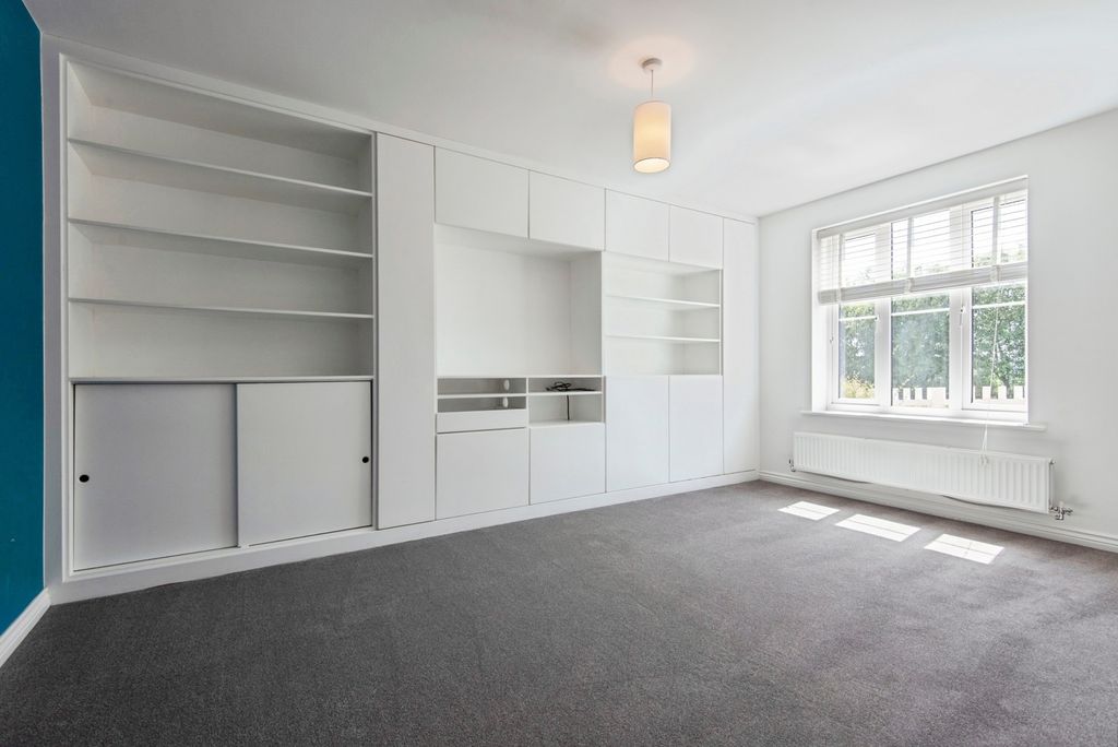 Property photo 2 of 22 Pbox-Img.Jpg