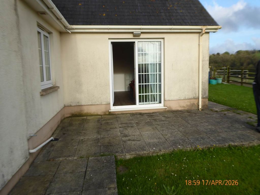 Property photo 3 of 8 P1150026