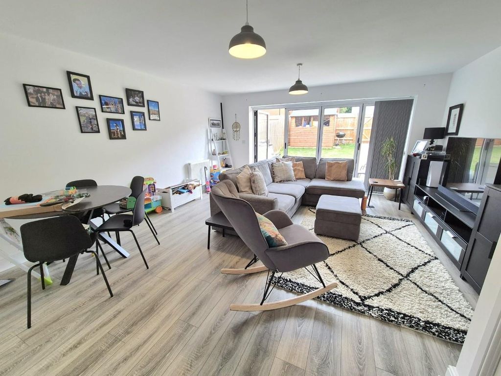 Property photo 3 of 14 4.Jpg