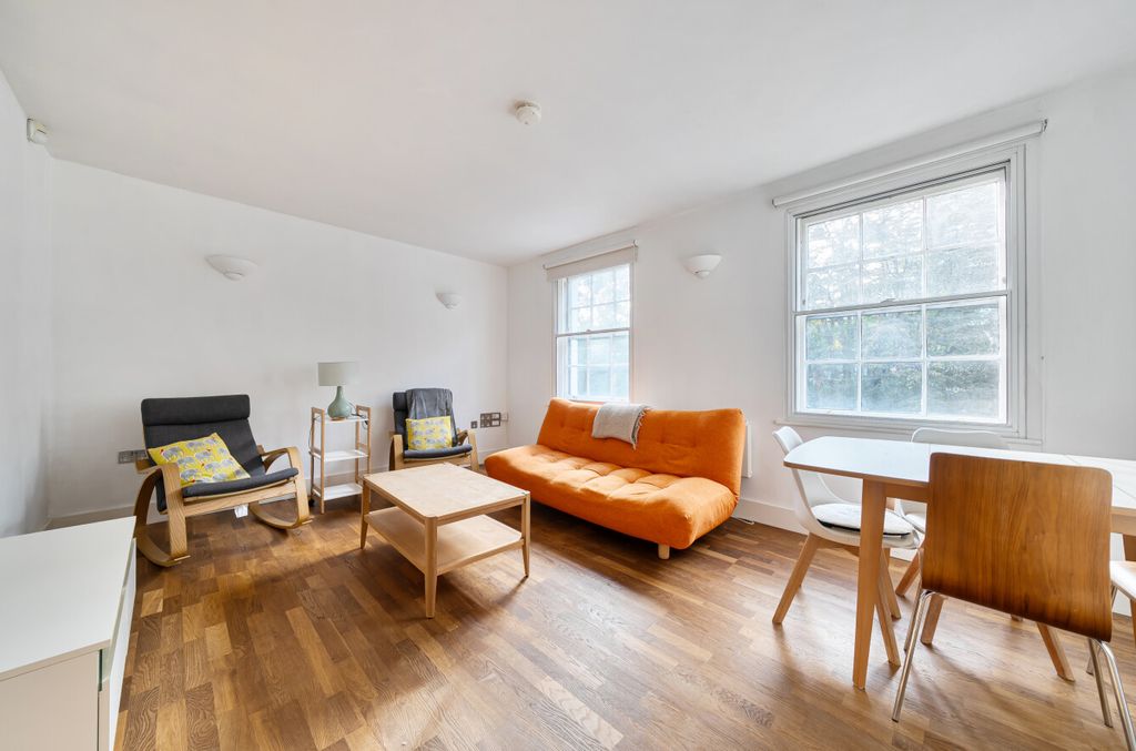 Property photo 2 of 20