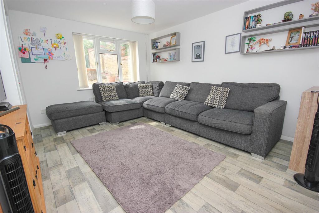 Property photo 2 of 15 Img_6009.Jpg