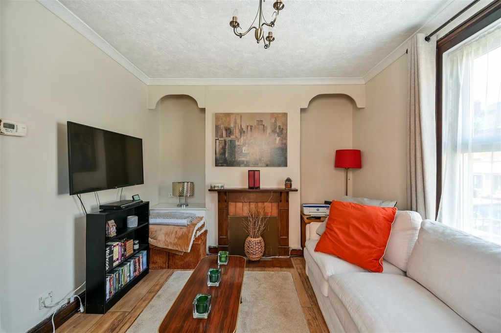 Property photo 3 of 14