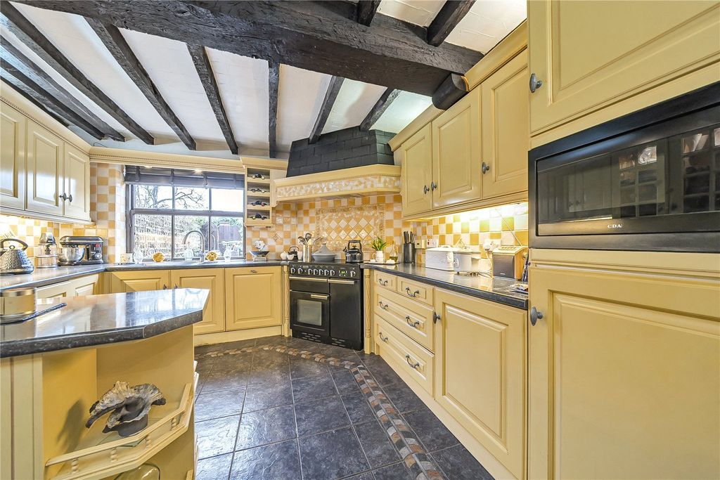 Property photo 3 of 22 Picture No. 04