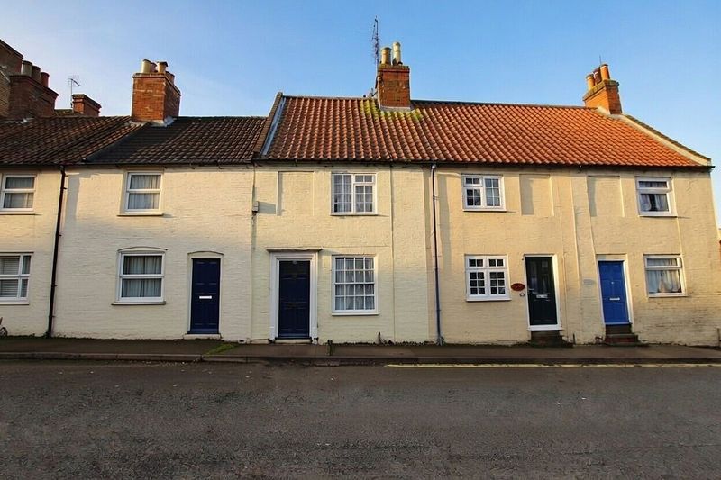 Property photo 1 of 11 Front