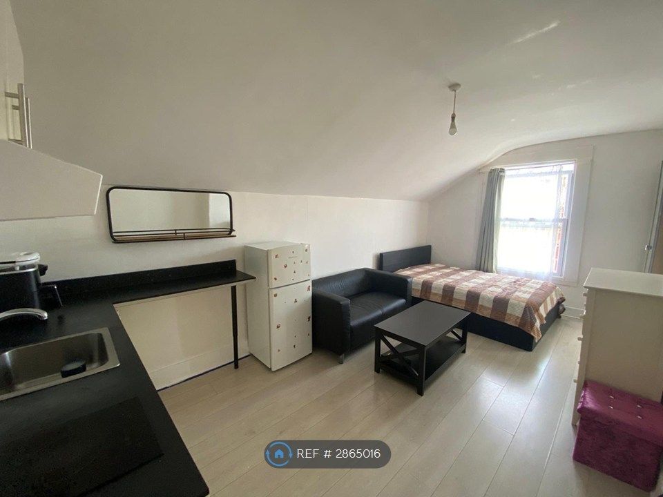 Property photo 1 of 4