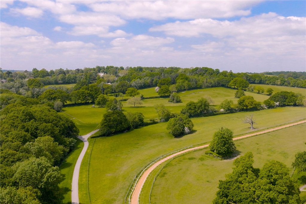 Property photo 3 of 34 Picture No. 44