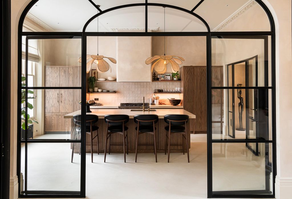 Property photo 2 of 22 Image