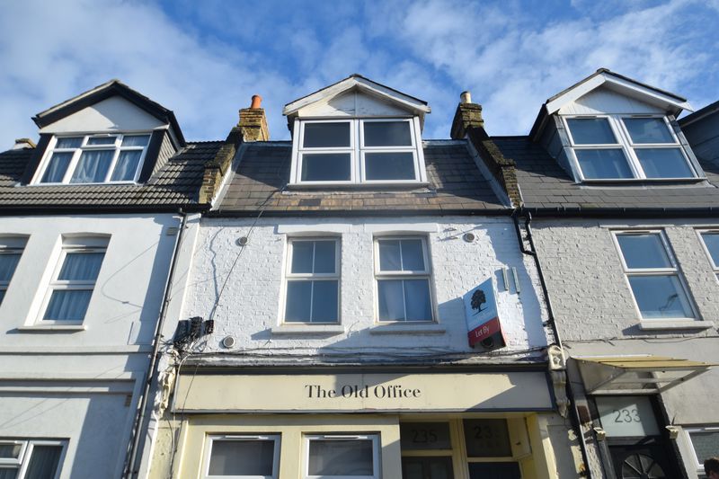 Property photo 1 of 10 Photo 10