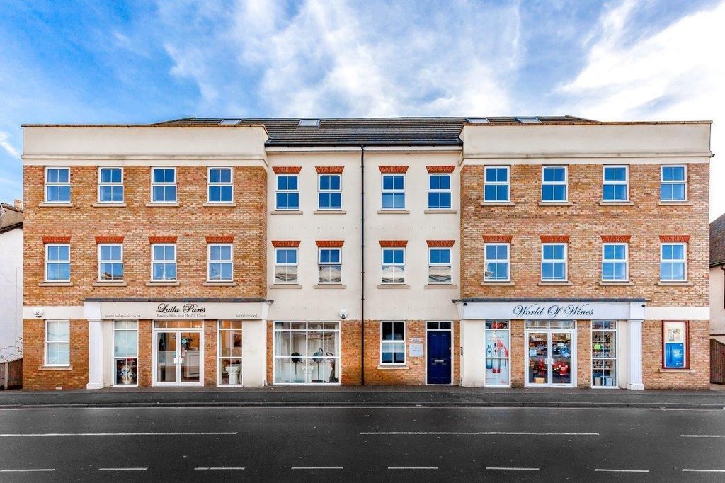 Property photo 1 of 9 1 Jubilee Ct Front Shot.Jpg