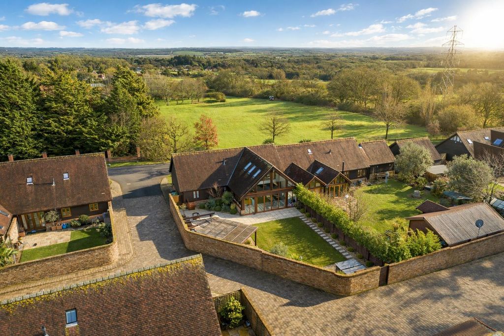 Property photo 1 of 45