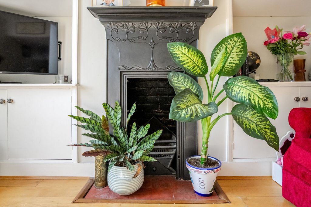 Property photo 3 of 9