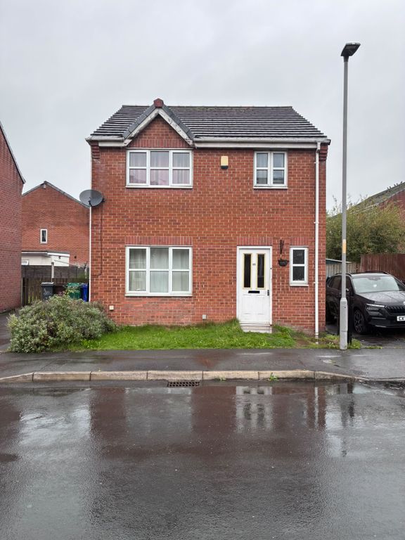 Property photo 1 of 18 4 Bedroom Detached House For Sale