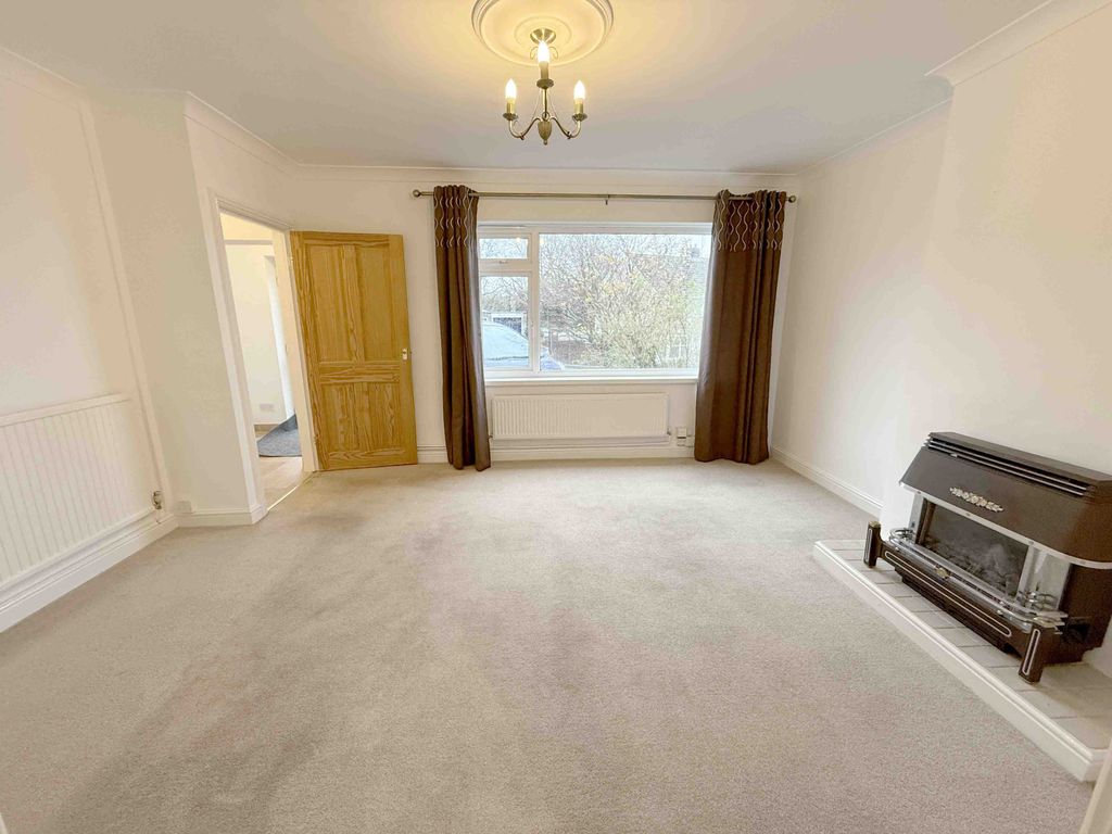 Property photo 3 of 17 Gallery