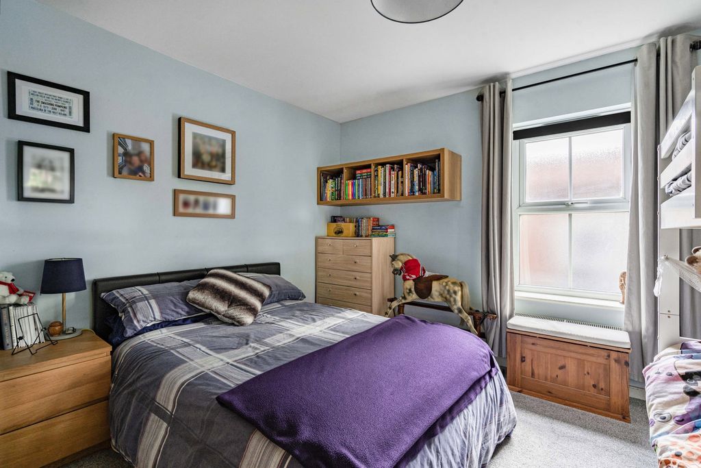 Property photo 3 of 13 3_93505