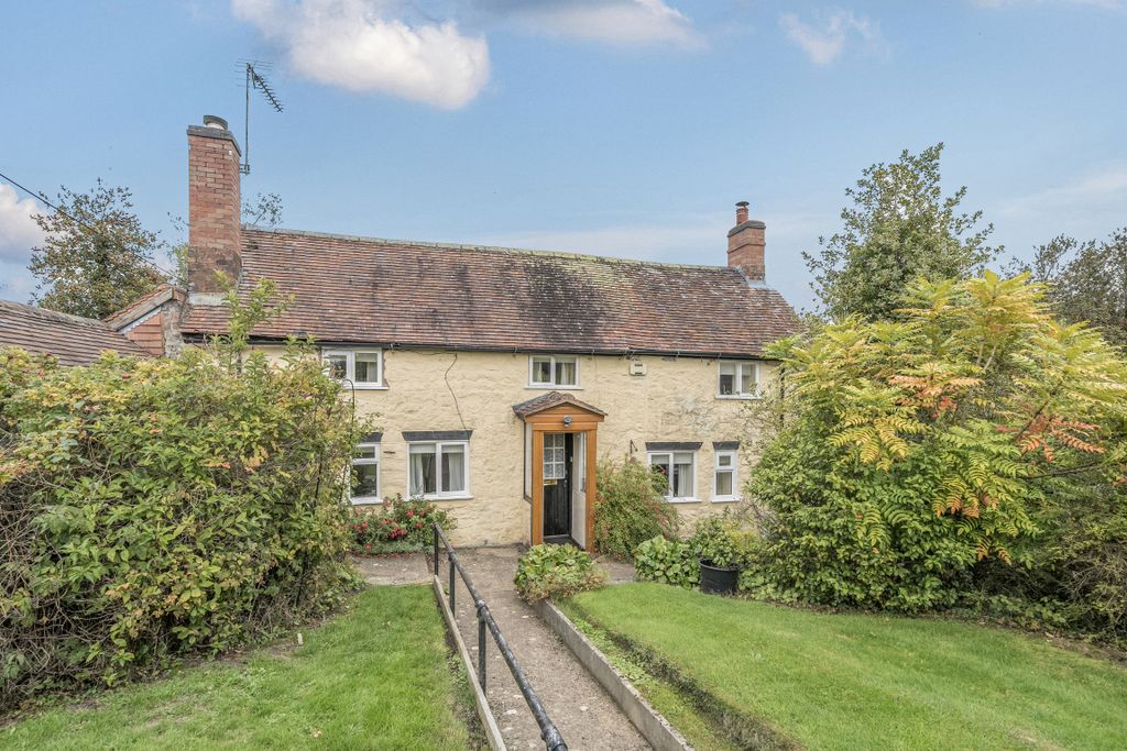 Property photo 2 of 13 1358648-7-68d6B4Ff3Da53-Arw