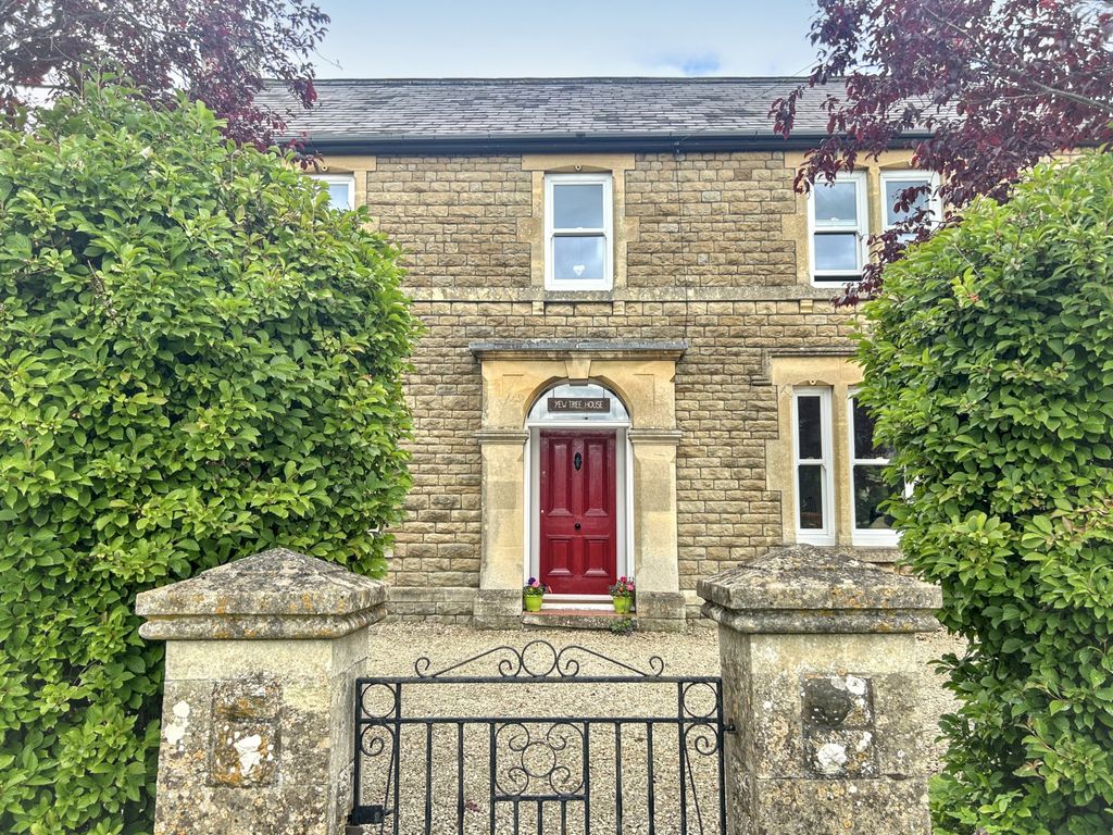 Property photo 1 of 30 Image00002