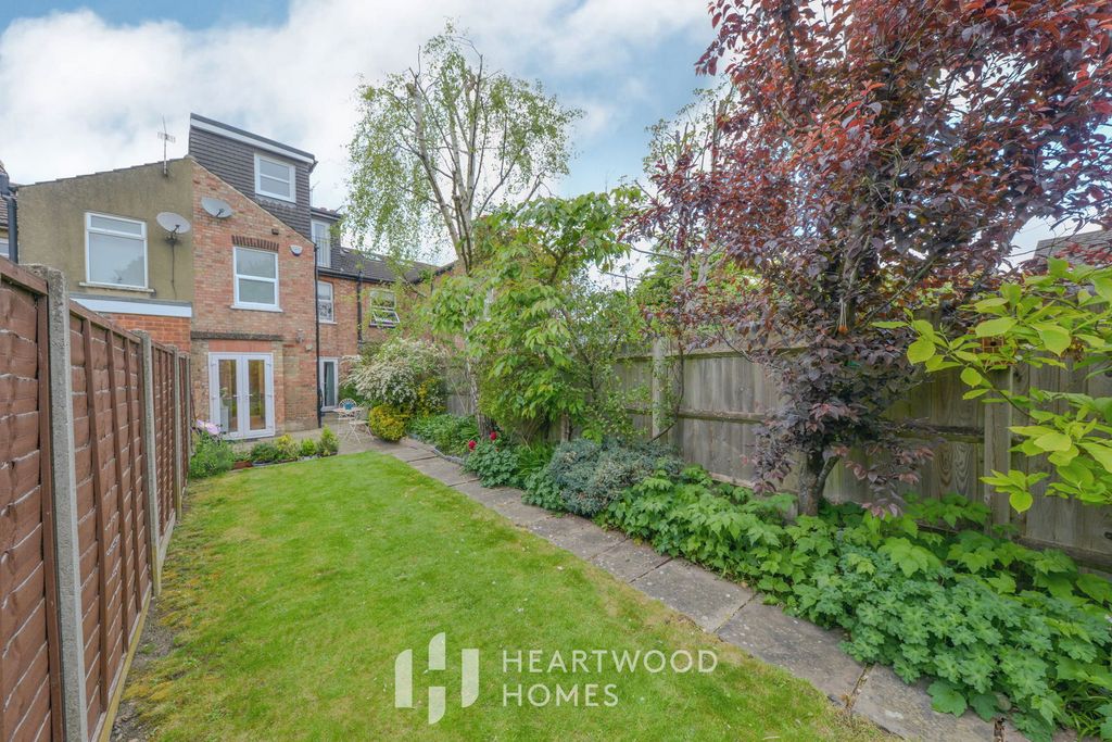 Property photo 3 of 17