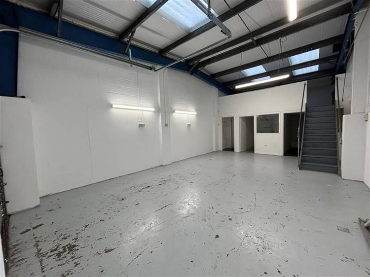 Property photo 3 of 6