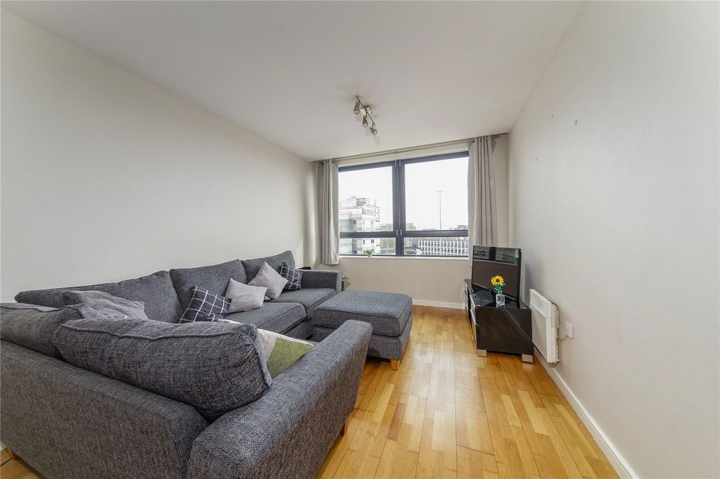 Property photo 1 of 12 Picture 1