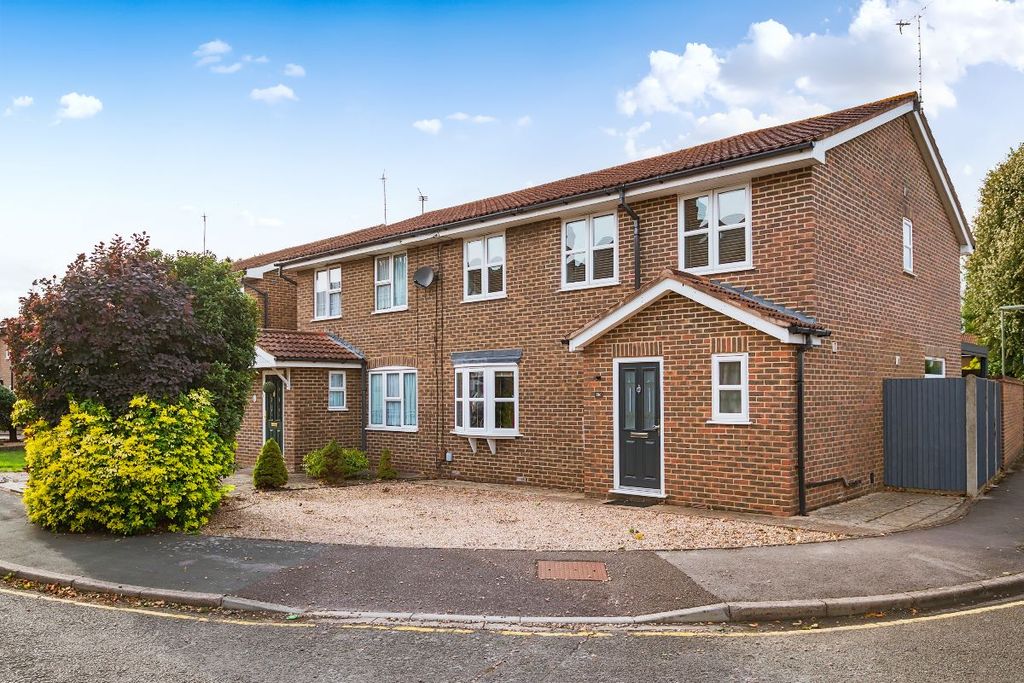 Property photo 1 of 20