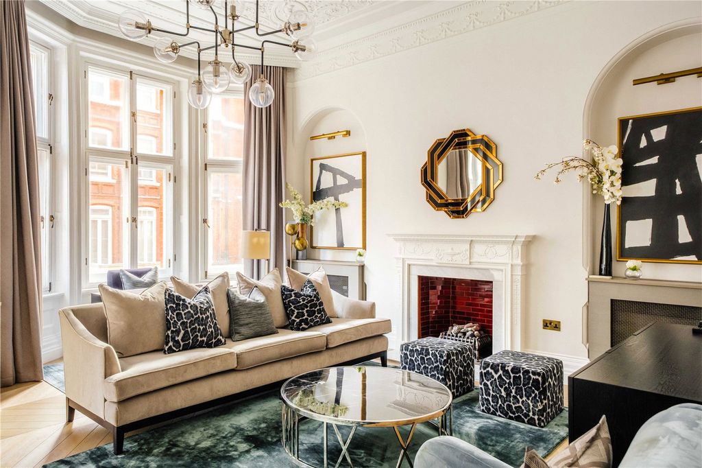 Property photo 1 of 12 Reception Room