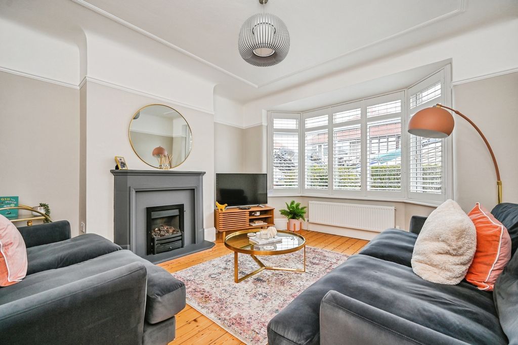 Property photo 2 of 18 Pbox-Img.Jpg