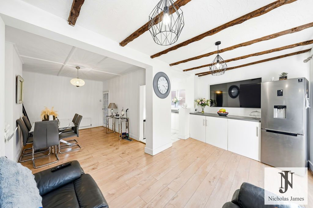 Property photo 3 of 34 Photo 5