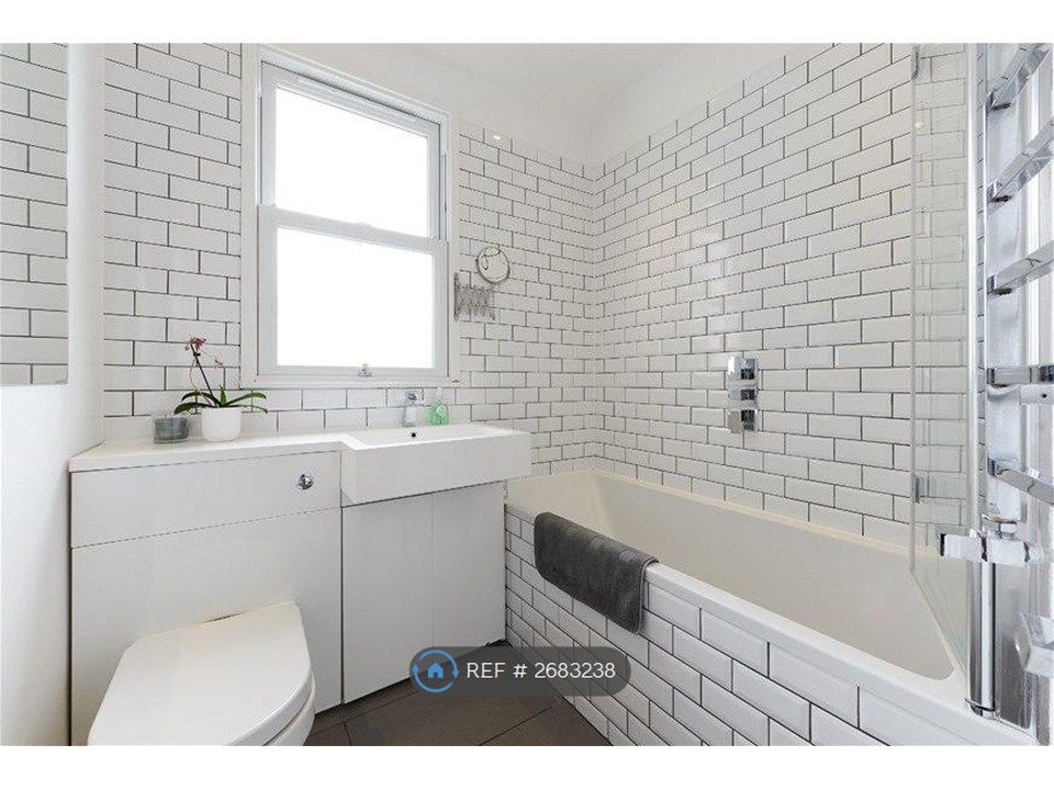 Property photo 3 of 13 Bathroom 2