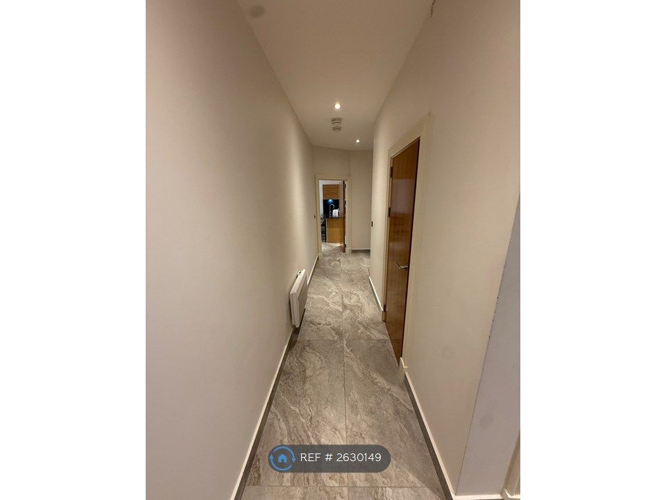 Property photo 2 of 23 Main Hallway