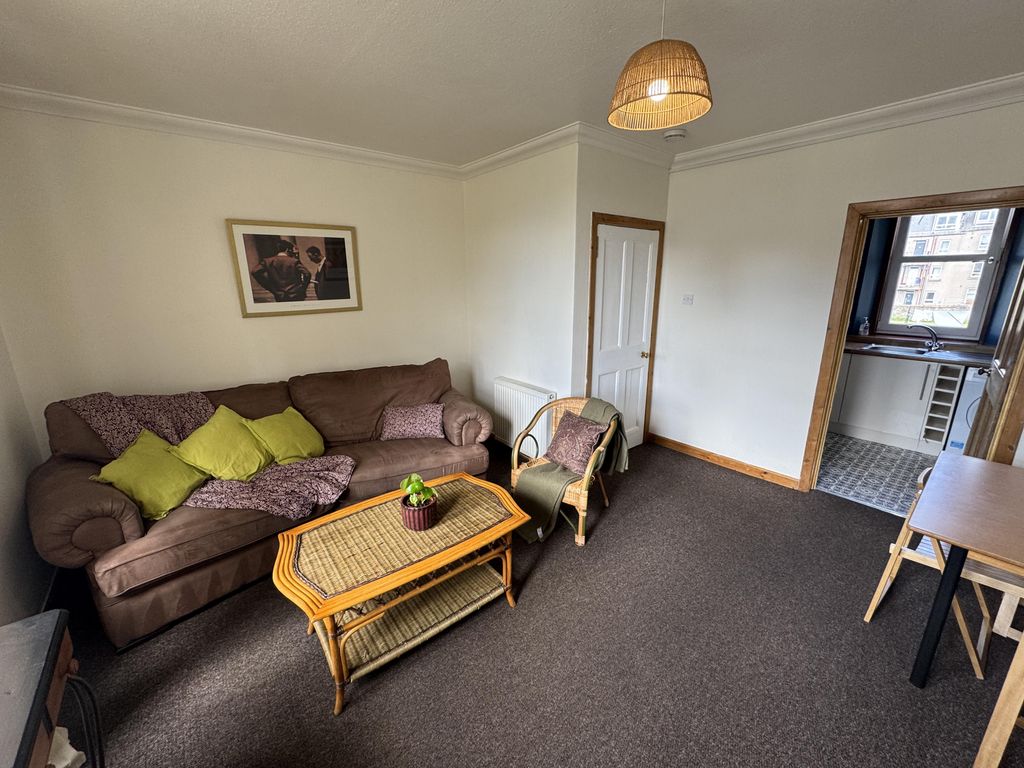 Property photo 2 of 23