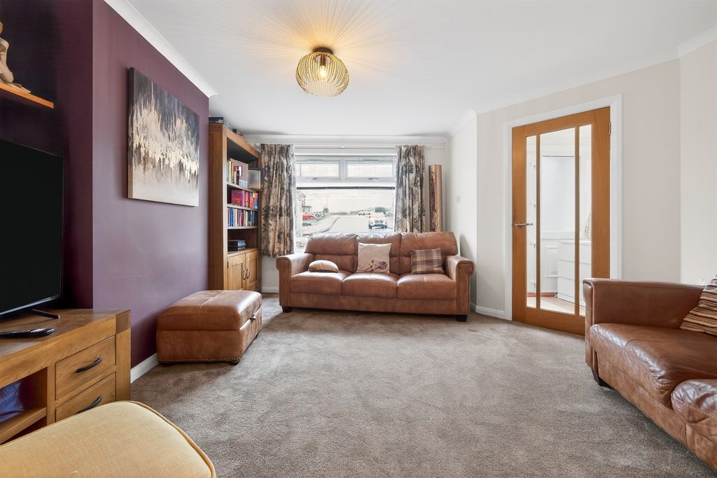 Property photo 3 of 24