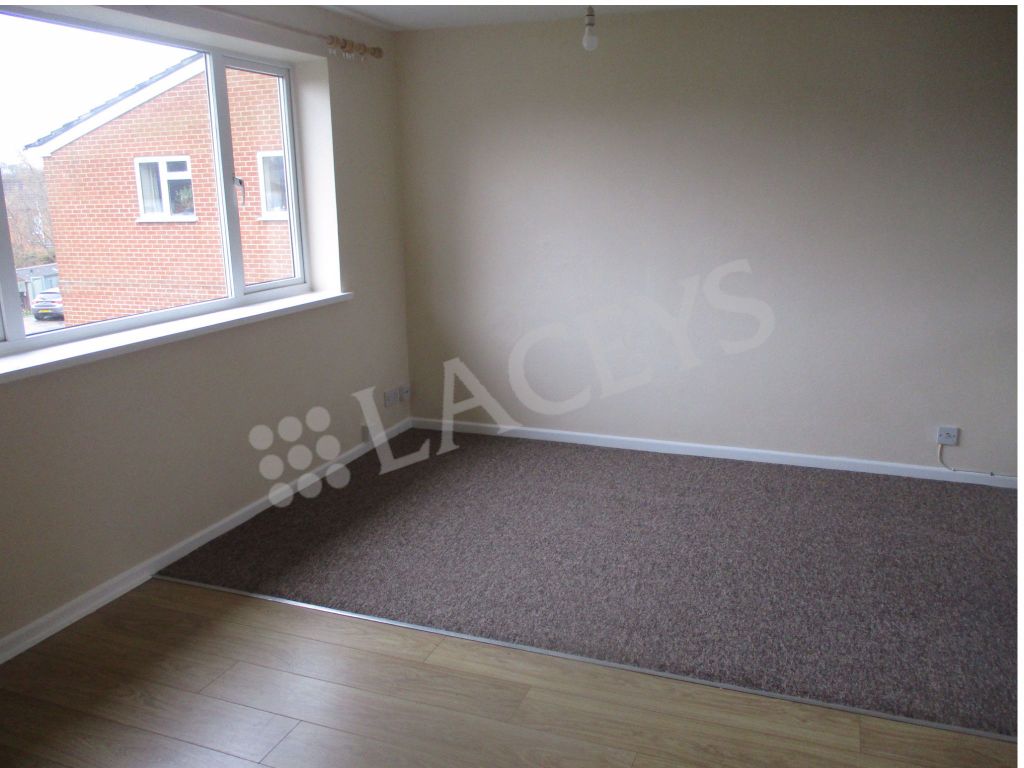 Property photo 3 of 7 Photo 7