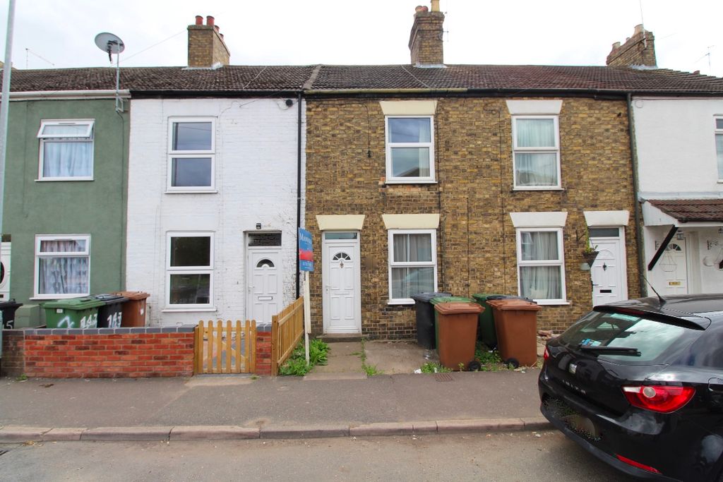 Property photo 1 of 12