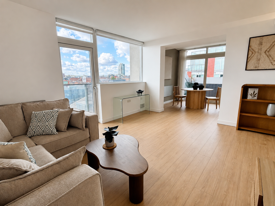Property photo 1 of 11 Png