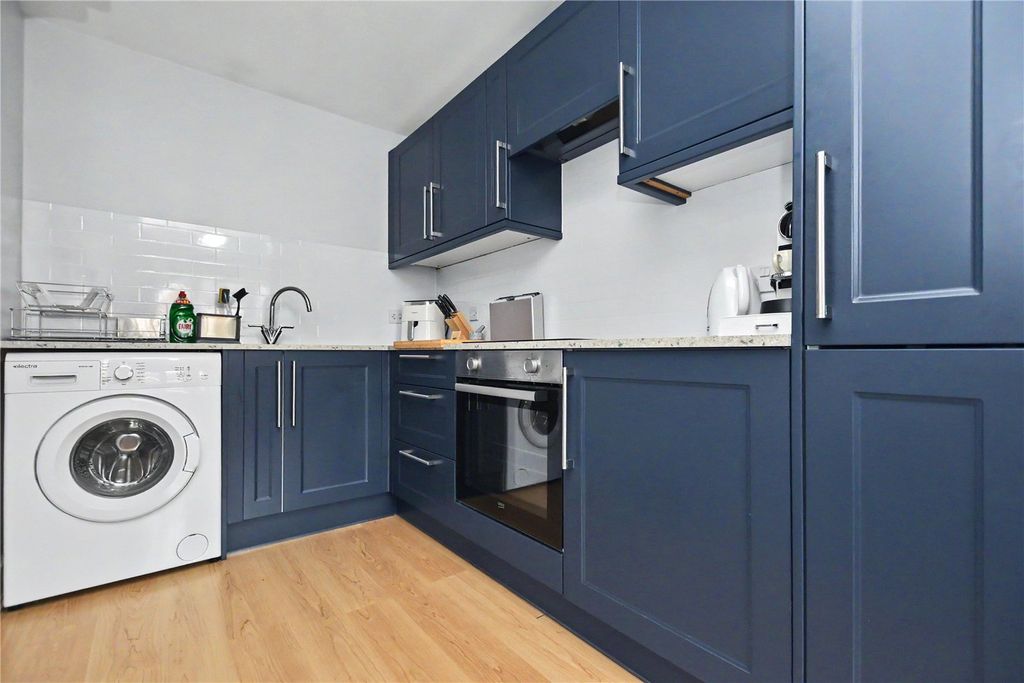 Property photo 3 of 17 Picture No. 08