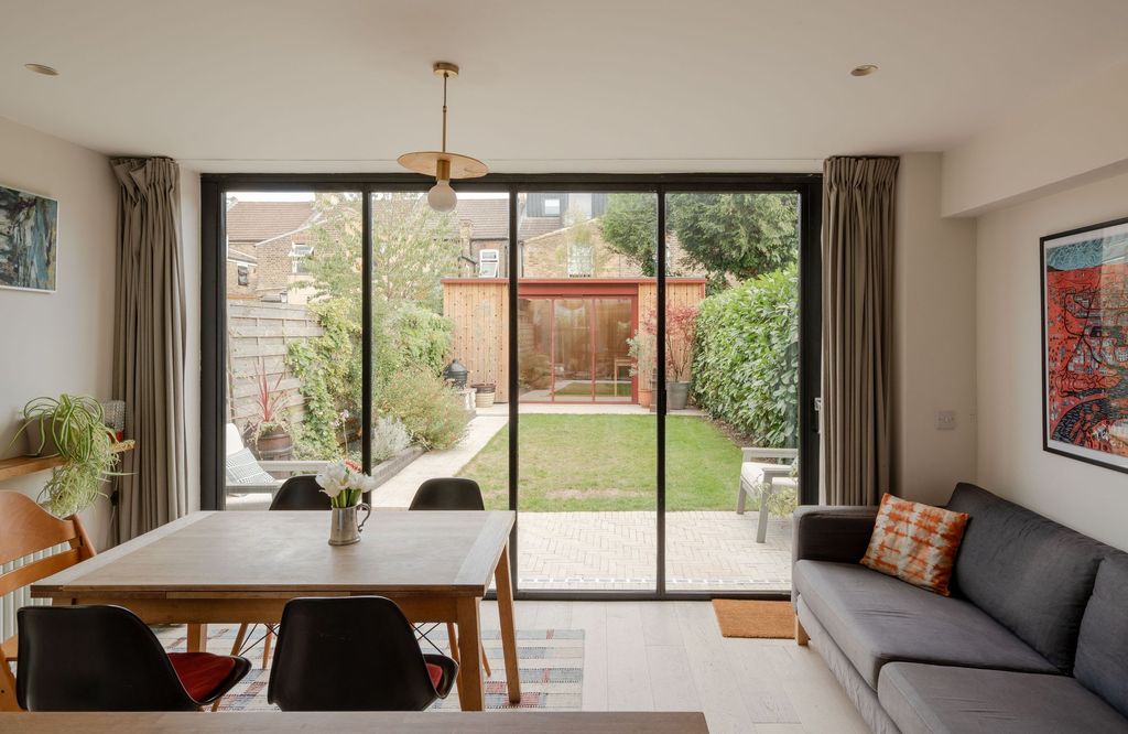 Property photo 1 of 65