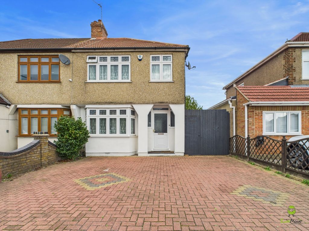 Property photo 1 of 19 Presented By Nicoleta At Ewemove Bexleyheath And D