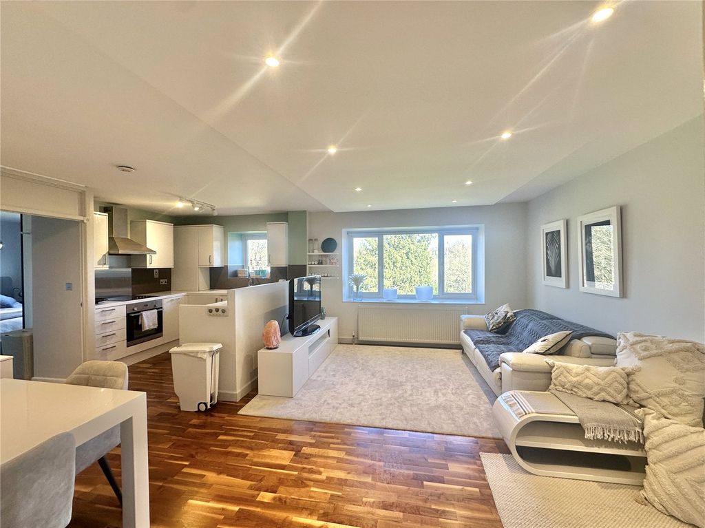 Property photo 2 of 13 Picture No. 05